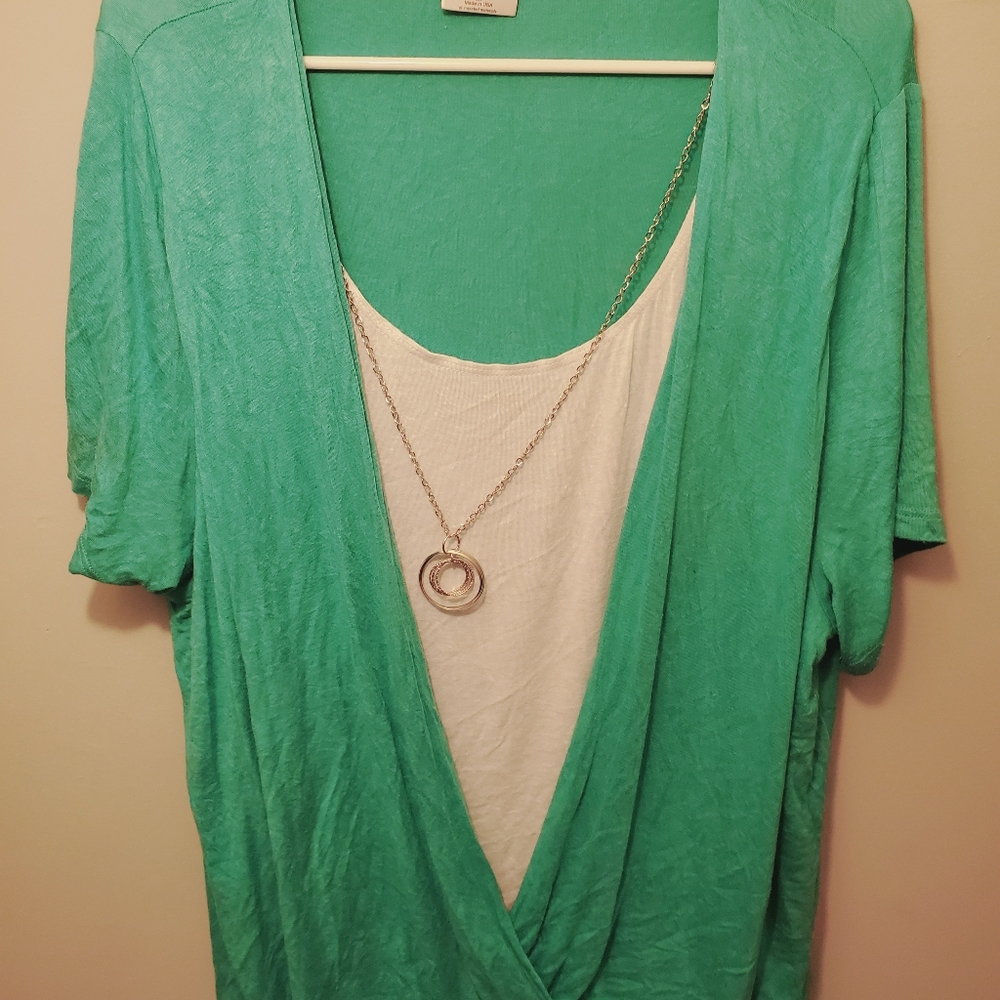 Julian Nicole Seagreen White Womens Top
